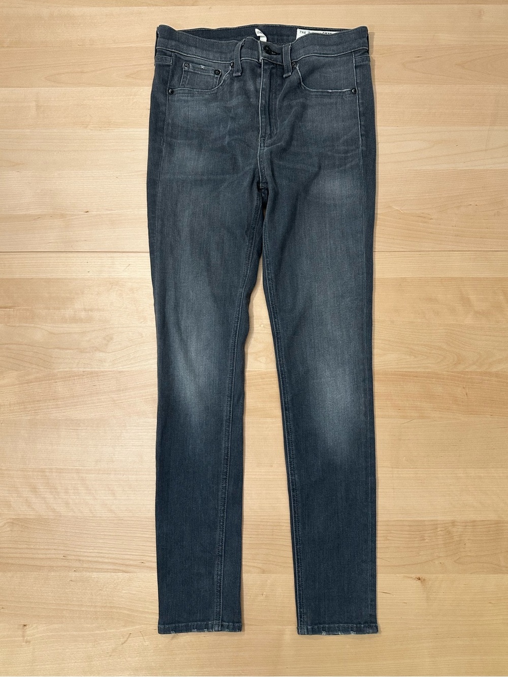 Rag & Bone 10" Capri Jean size 27